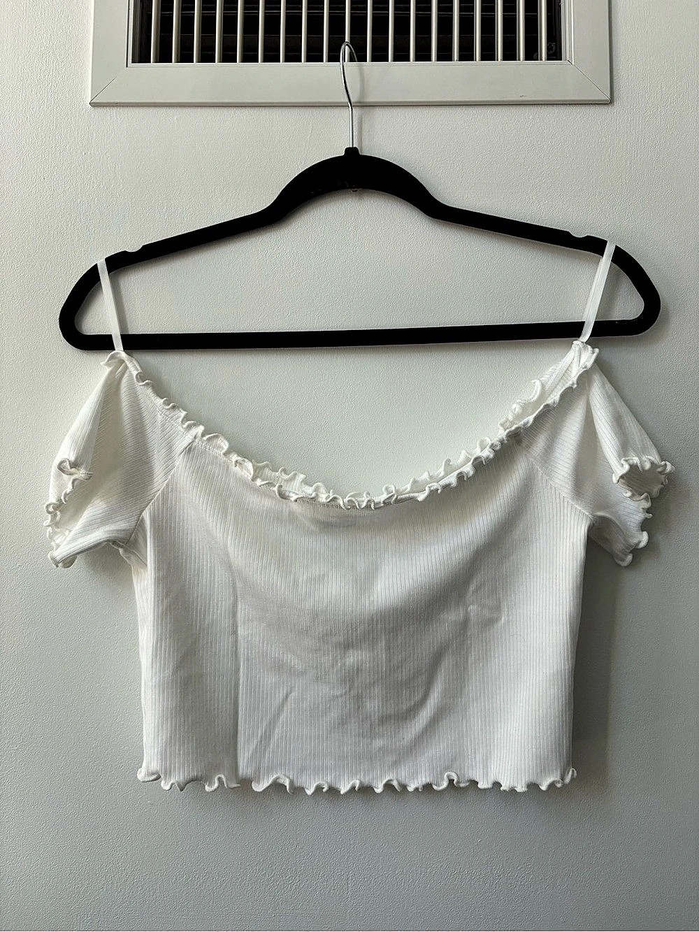 Sunday Best White Ruffled Crop Top Size Medium New